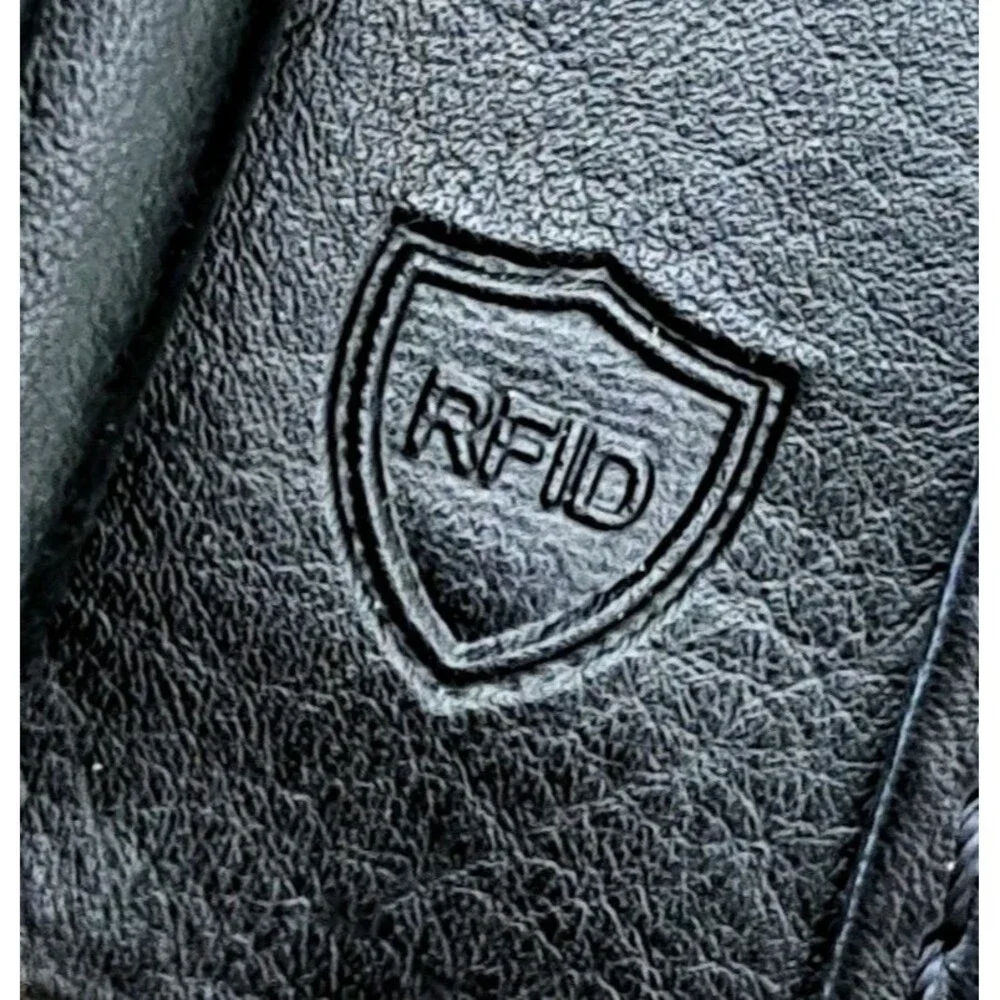 Columbia Men's Slim Bifold Wallet Black RFID Blocking